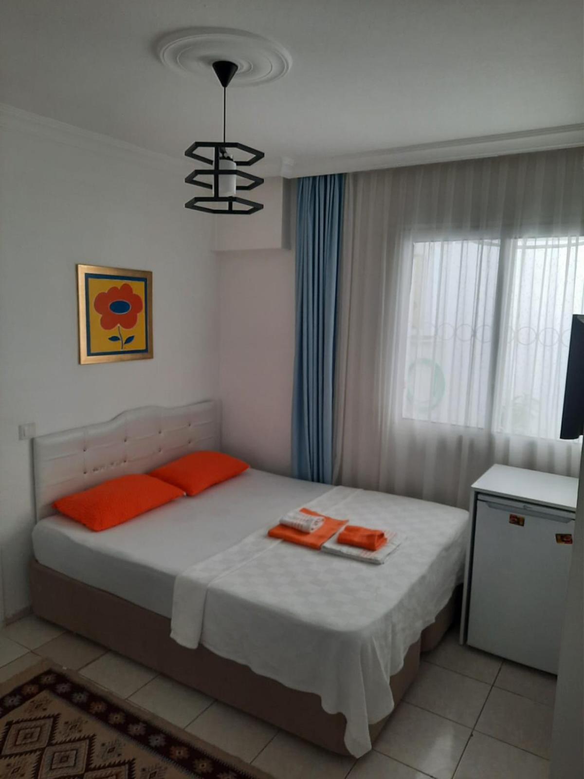 Beyaz Apart Pansiyon Cesme Bagian luar foto