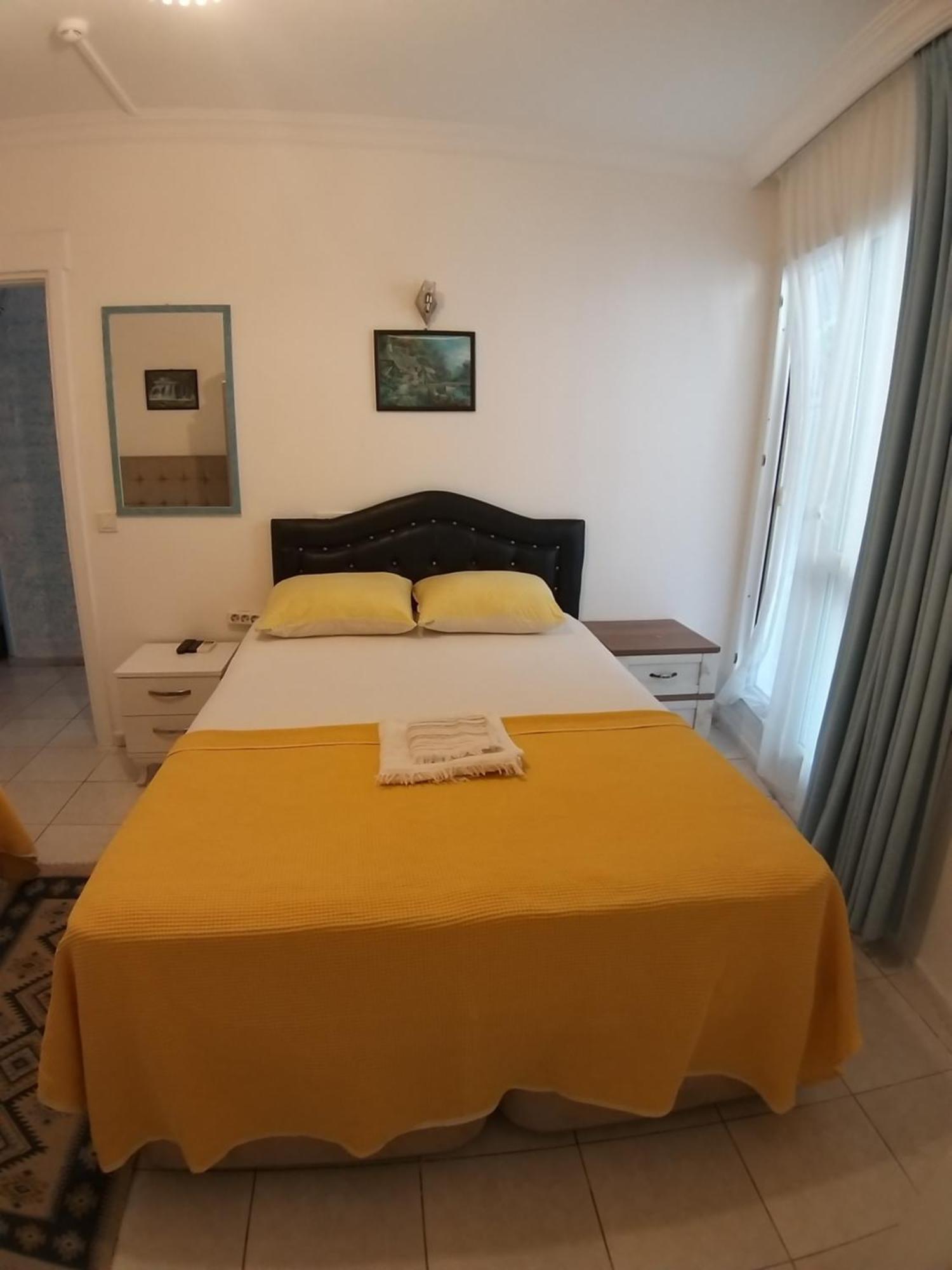 Beyaz Apart Pansiyon Cesme Bagian luar foto